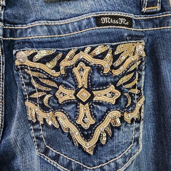 Miss Me Denim Women's Jeans Size 28 Signature Rise Boot Distressing - Picture 3 of 13